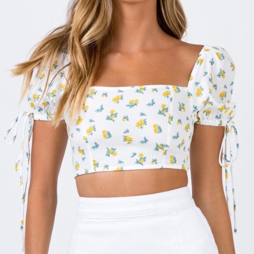 Princess Polly yellow floral crop top. US size 6, AUS size 10. Never worn